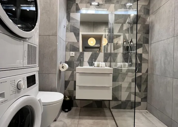 Rodzinny Z 2 Osobnymi Sypialniami Blisko Rynku 아파트 *